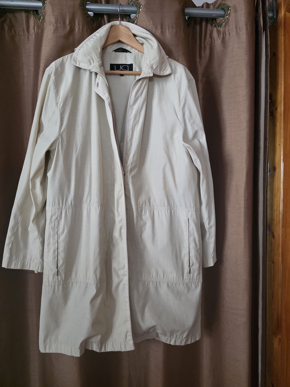 UGG Women's Cream Lightweight Coat